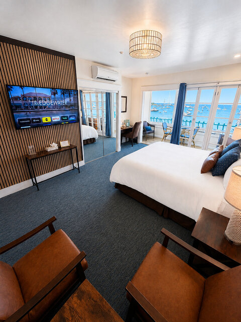 Image 1 for 01) Oceanfront Suite One