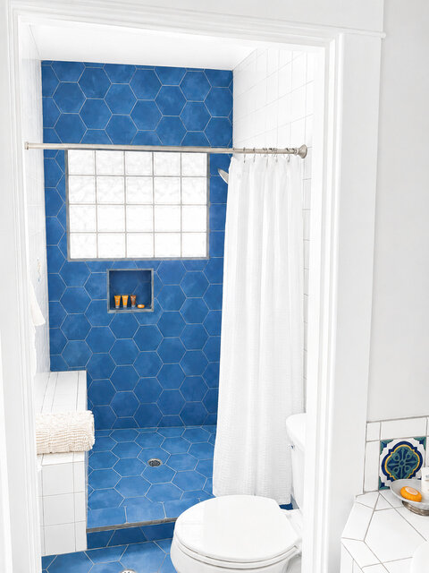 Image 5 for 02) Oceanfront Suite Two