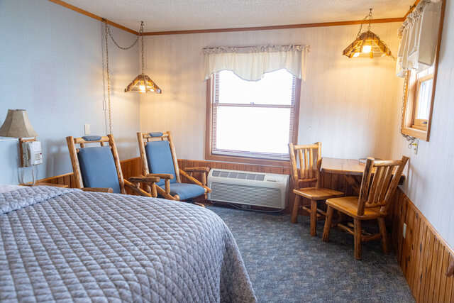 Image 2 for 2 Queen Beds