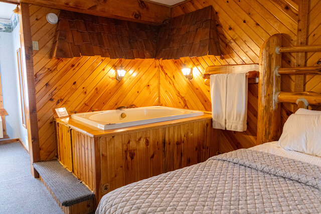 Image 2 for Queen Bed