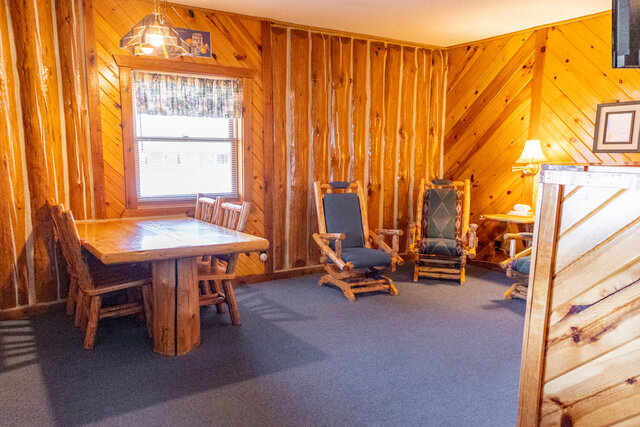Image 7 for 1st Bedroom: Queen Hot Tub: 2nd Bedroom: 2 twins