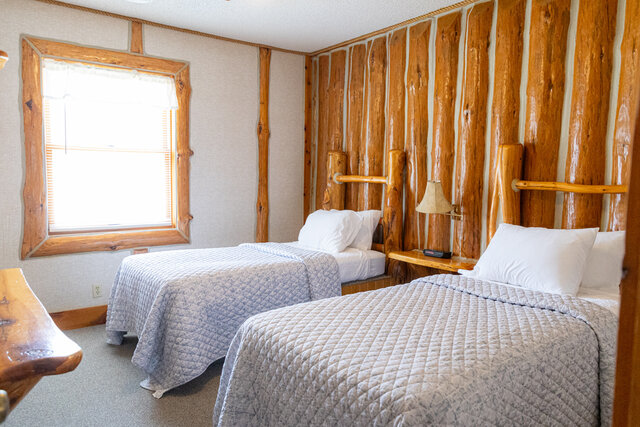 Image 3 for 1st Bedroom: Queen Hot Tub: 2nd Bedroom: 2 twins