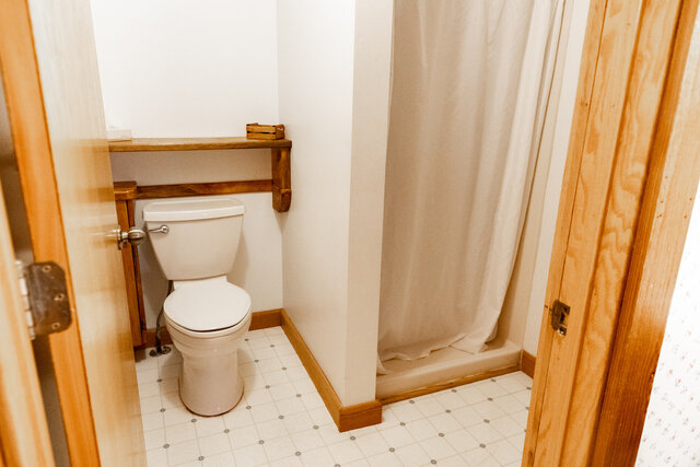 Image 10 for 1st Bedroom: Queen Hot Tub: 2nd Bedroom: 2 twins