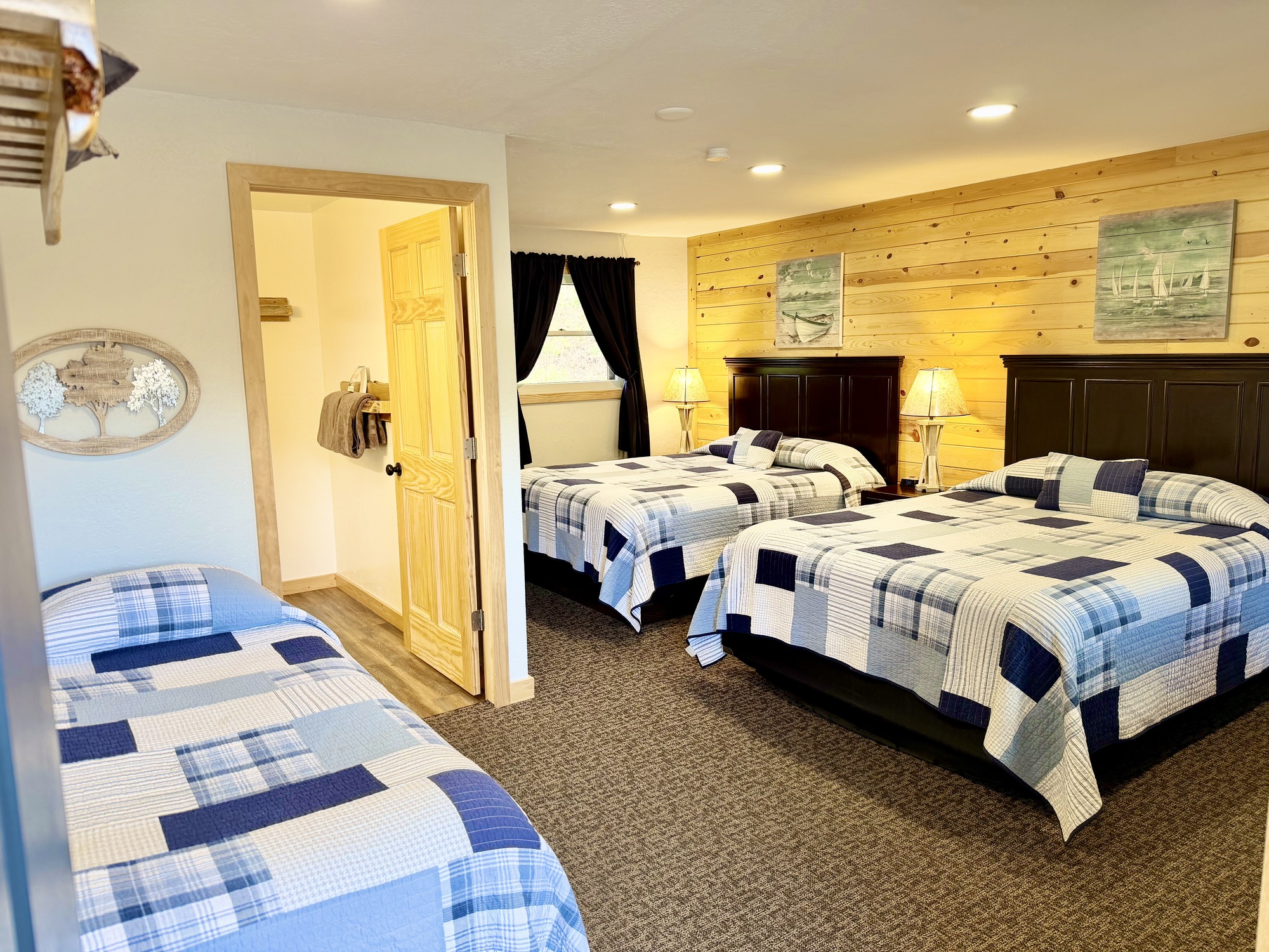 Image for Family Unit with Twin - Lodge