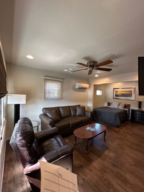 Image 8 for Large 2 Bedroom/ 1 Bath