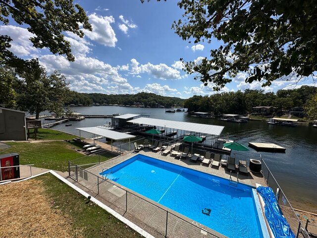 Image 9 for Large 2 Bedroom/ 1 Bath