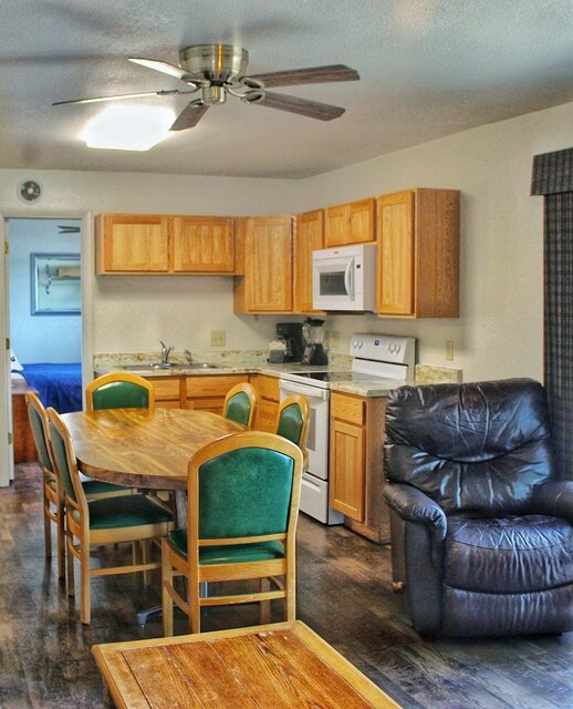 Image 2 for 3 Bedroom/1.5 Bath Suite