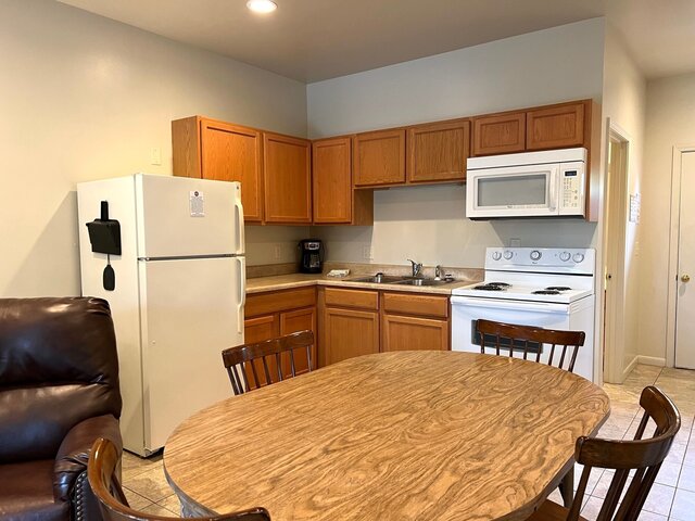 Image 3 for 2 Bedroom/ 2 Bath Suite