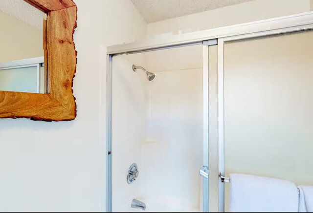 Image 21 for Lakefront Rustic Cabin