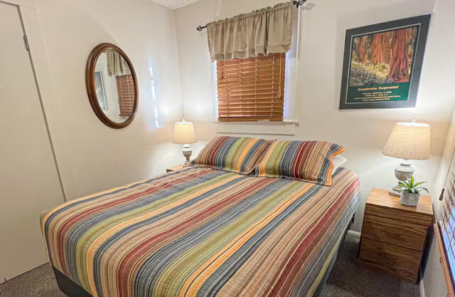 Image 16 for Lakefront Rustic Cabin