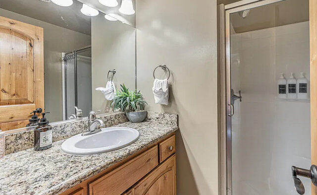 Image 13 for Bass Lake Luxury Cabin with Lake Views & Boat slip