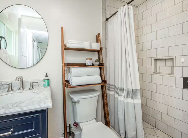 Image 16 for Good Vibes Getaway Lake Views, Private Boat Slip