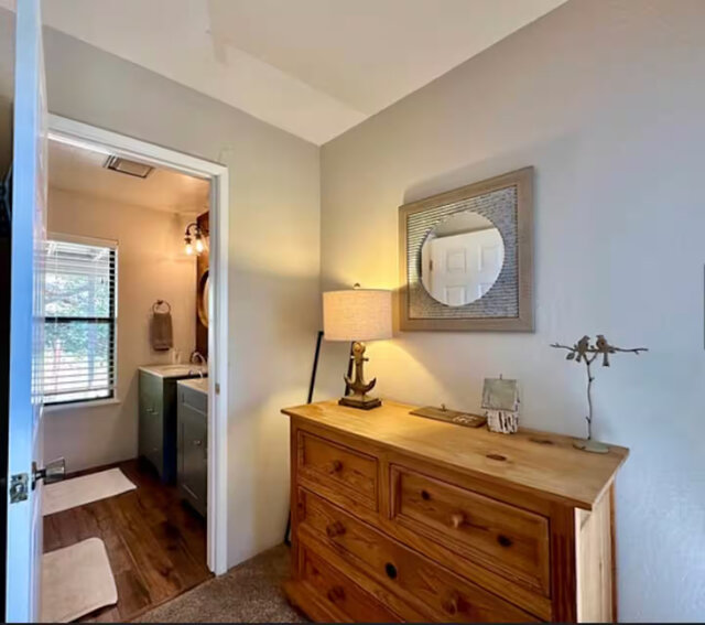 Image 16 for Hilltop Retreat - Cox