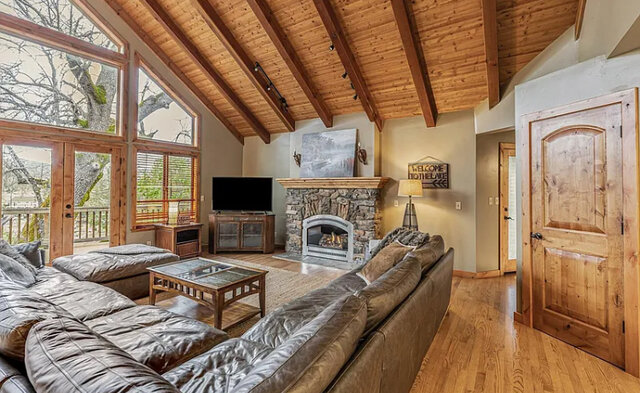 Image 2 for Bass Lake Luxury Cabin with Lake Views & Boat slip