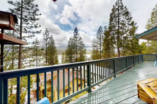 Image 1 for Groovy Lake View Cabin