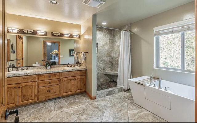 Image 10 for Bass Lake Luxury Cabin with Lake Views & Boat slip