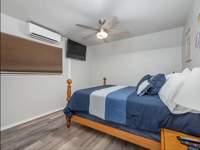 Image 24 for Marina Top - Nulick