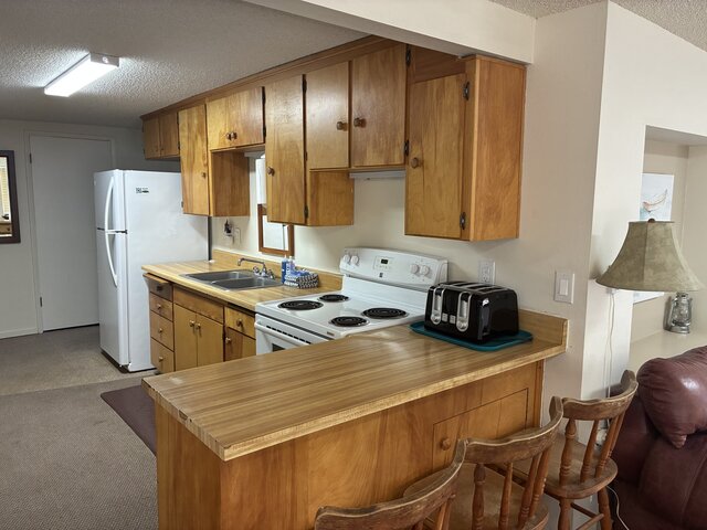 Image 11 for Lakefront Rustic Cabin