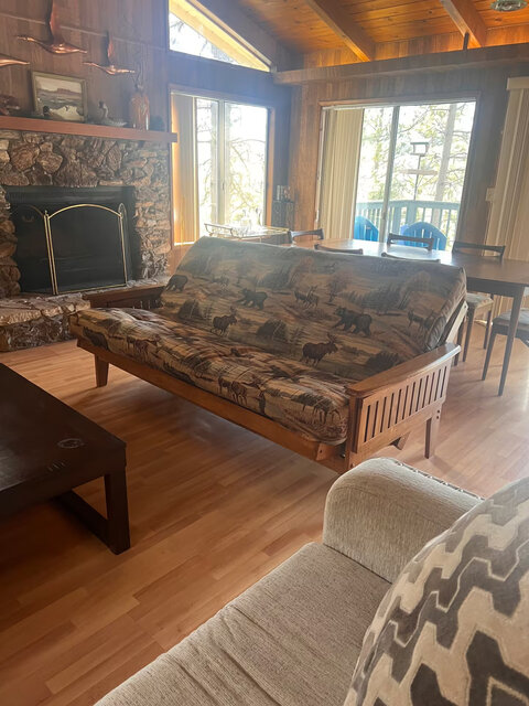 Image 22 for Groovy Lake View Cabin