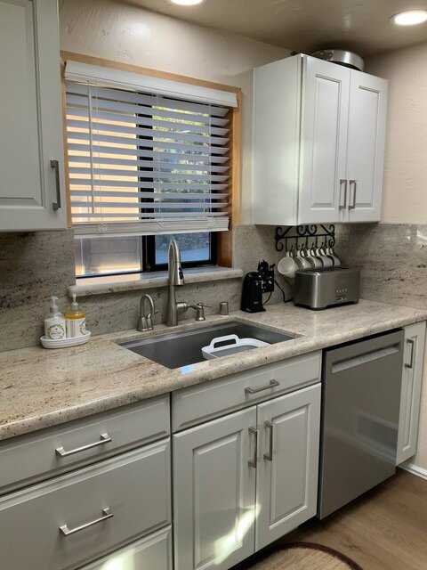 Image 18 for Lakefront Whitney Cove