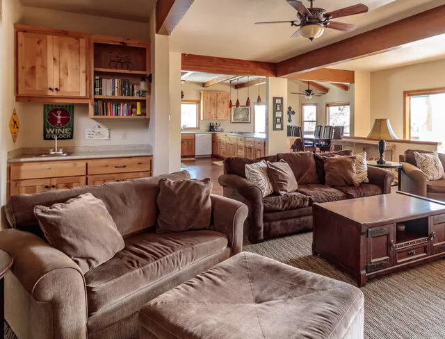 Image 7 for Large 3-story Lake View Cabin