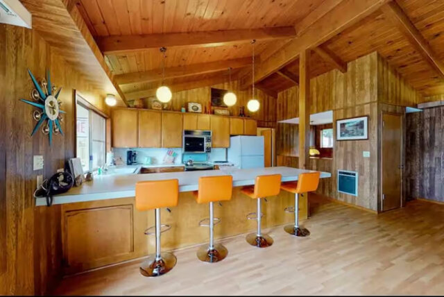 Image 5 for Groovy Lake View Cabin