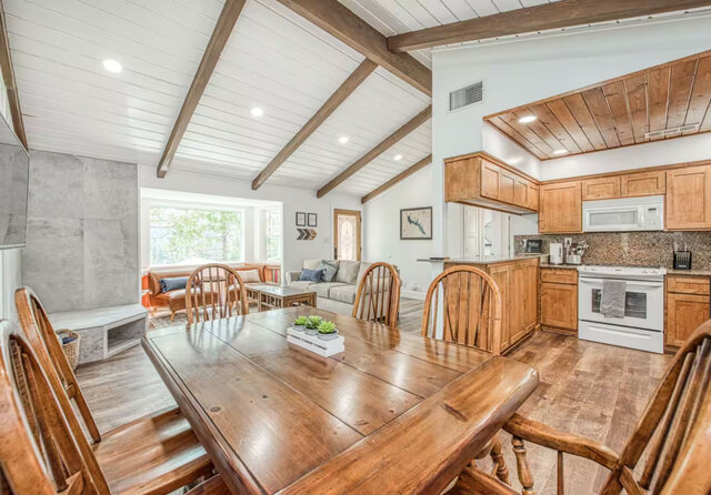 Image 6 for Good Vibes Getaway Lake Views, Private Boat Slip