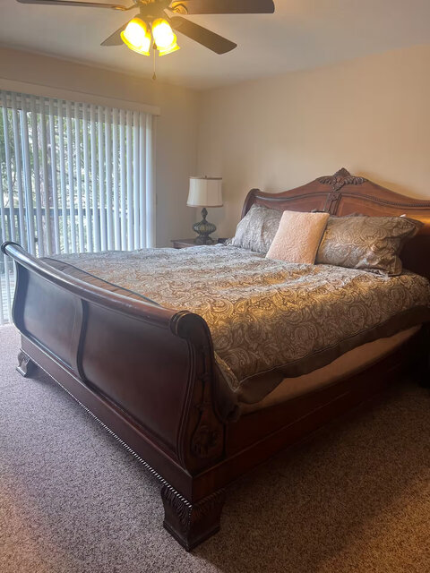 Image 15 for Groovy Lake View Cabin