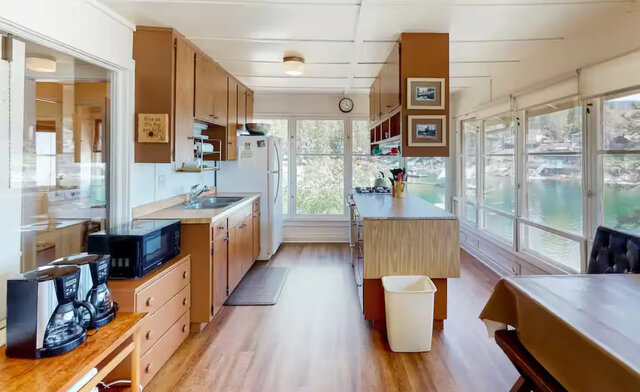 Image 14 for Lakefront Rustic Cabin