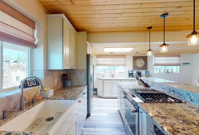 Image 6 for Paradise Cove