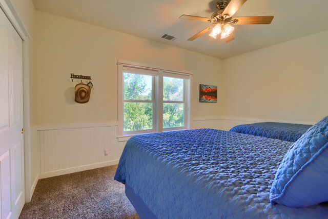 Image 20 for Oak Junction Lodge North Fork