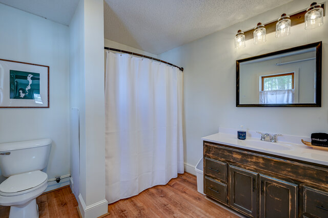 Image 4 for Poplar Room
