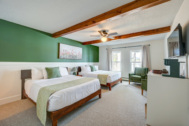 Image 1 for Pine Room