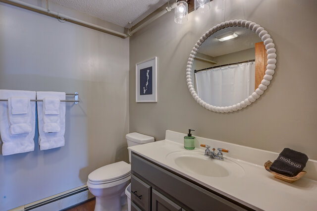 Image 4 for Maple Room