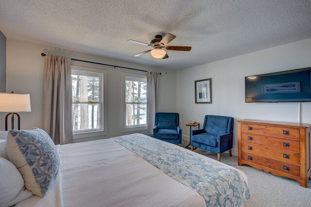 Image 2 for Maple Room