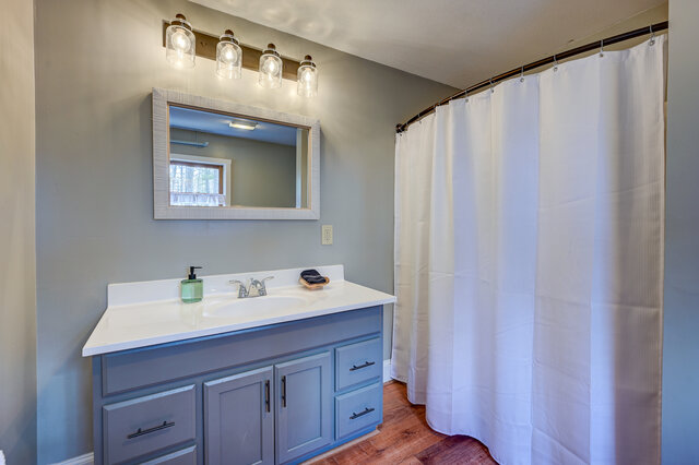 Image 3 for Chestnut Room