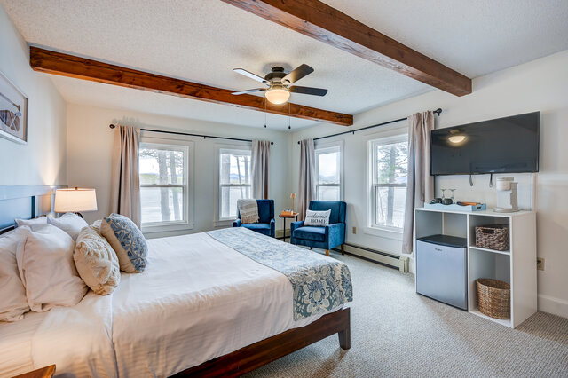 Image 1 for Spruce Room