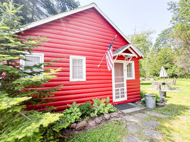 Image 1 for Cottage 7 1Q & Pullout