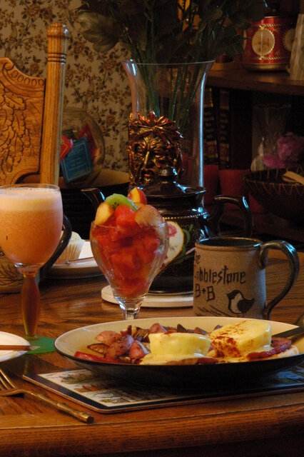 Image 5 for English Garden Suite