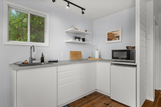 Image 13 for #C1 Seaside Cottage