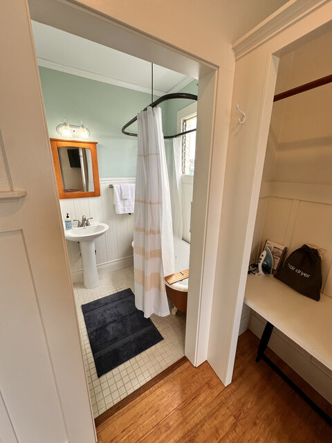 Image 6 for Room 2