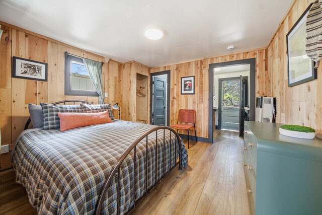 Image 9 for Cabin 06