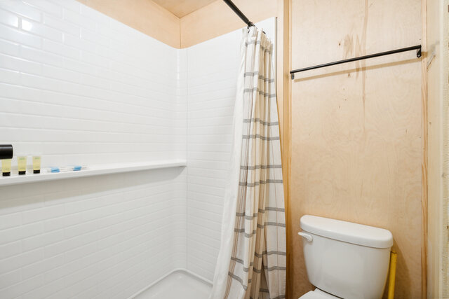 Image 10 for Cabin 16