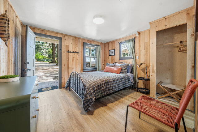 Image 3 for Cabin 06