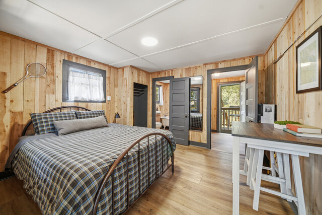 Image 1 for Cabin 09