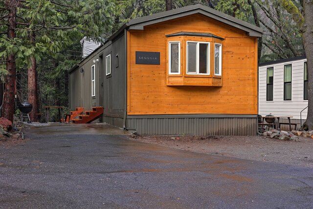 Image 24 for Modern Cabin (Sequoia)