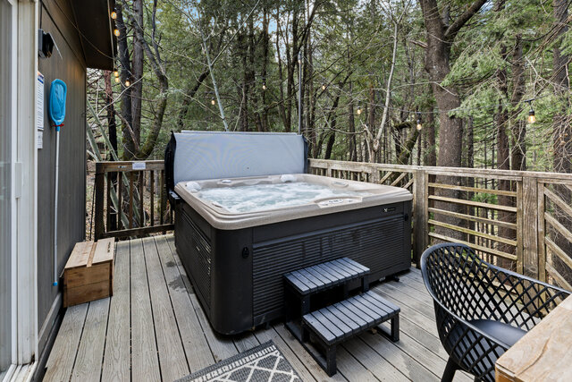 Image 23 for Modern Cabin (Oak) with Private Hot Tub