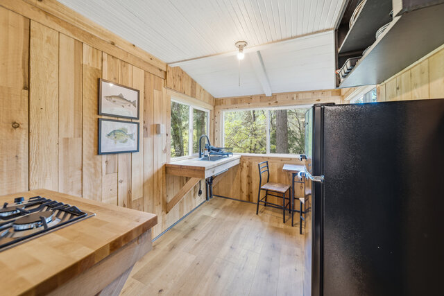 Image 9 for Cabin 15