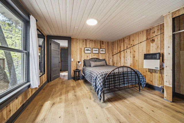 Image 2 for Cabin 16
