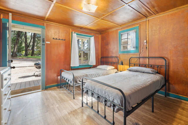 Image 3 for Cabin 07